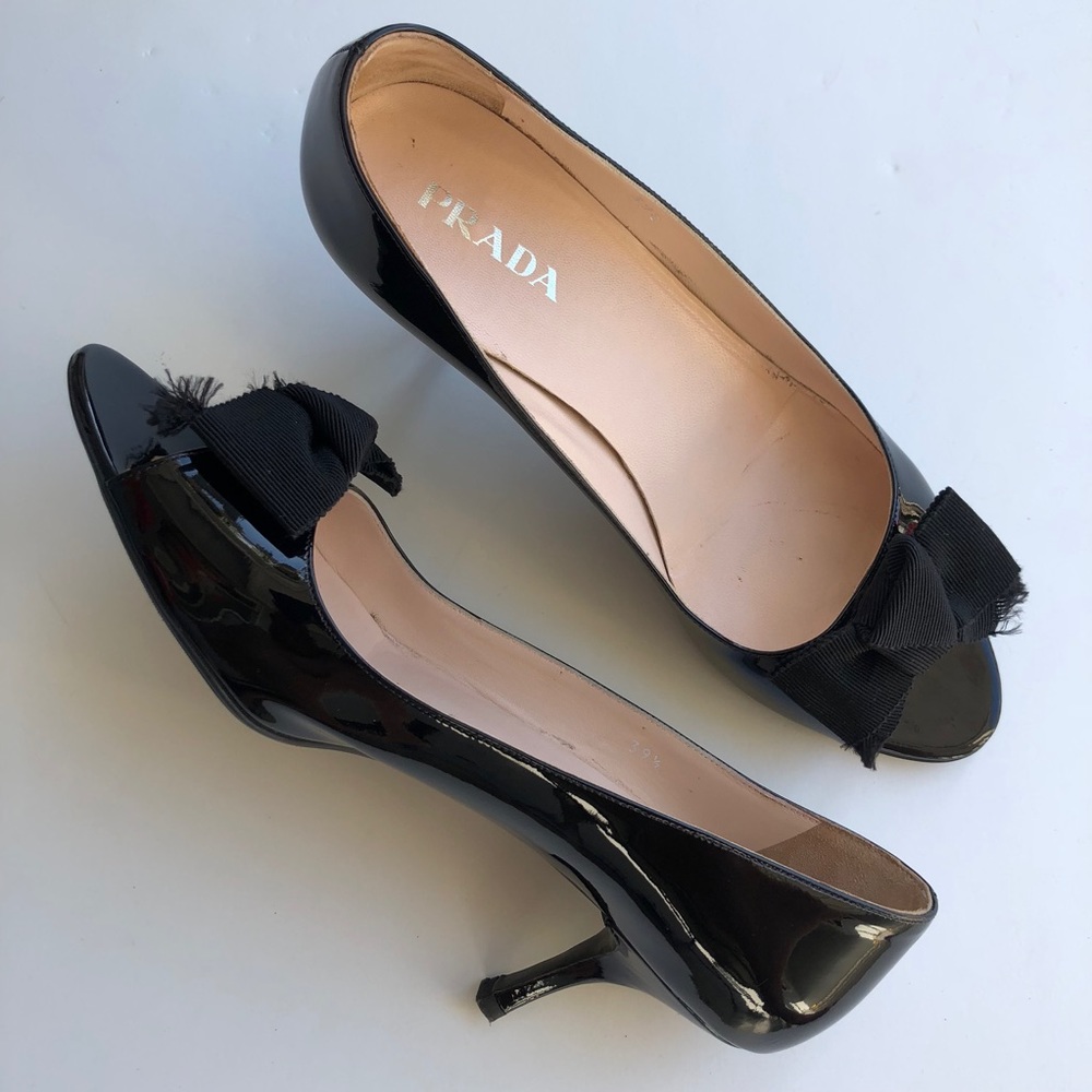 PRADA black patent leather heels with bow